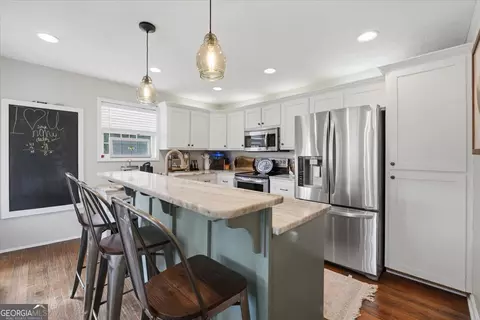 Kitchen - 2011 Windfield Dr, Monroe, GA 30655 photo 2 of 5