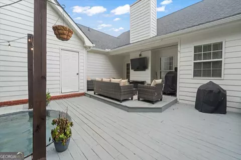Exterior - 2011 Windfield Dr, Monroe, GA 30655 photo 8 of 15