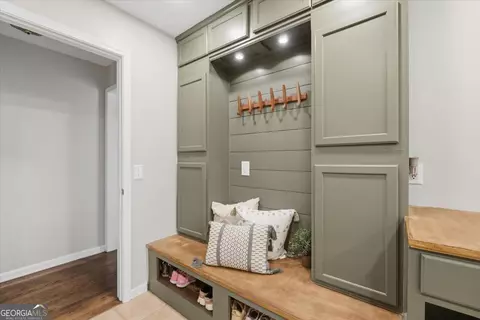 Entry Way - 2011 Windfield Dr, Monroe, GA 30655 photo 5 of 5