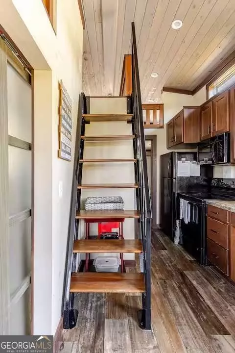 Entry Way - 166 Mountain Meadows Dr, Morganton, GA 30560 photo 3 of 3