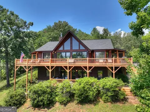 81 Cornerstone Ct, Mccaysville, GA 30555