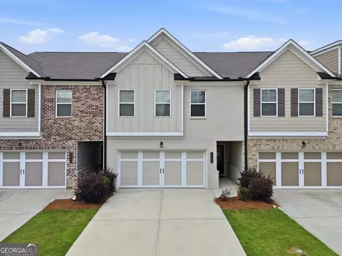 5052 Silver Fox Rd, Oakwood, GA 30566