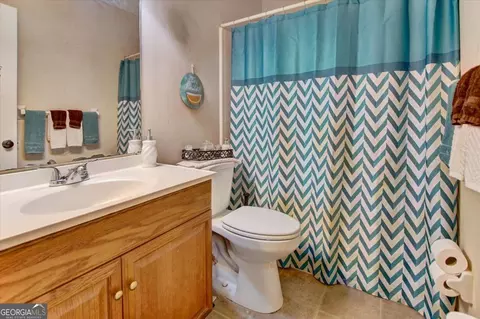 Bath - 11553 Matthews Trl, Hampton, GA 30228 photo 1 of 4