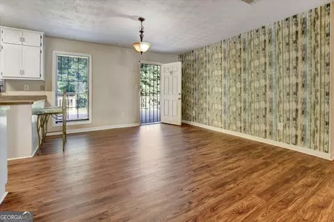 Living - 11553 Matthews Trl, Hampton, GA 30228 photo 3 of 5
