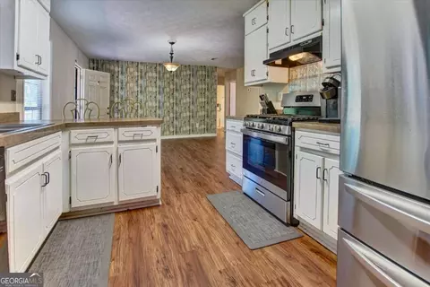 Kitchen - 11553 Matthews Trl, Hampton, GA 30228 photo 1 of 1