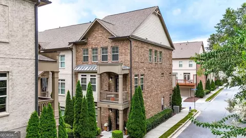 301 Garland Woods Ct, Smyrna, GA 30080