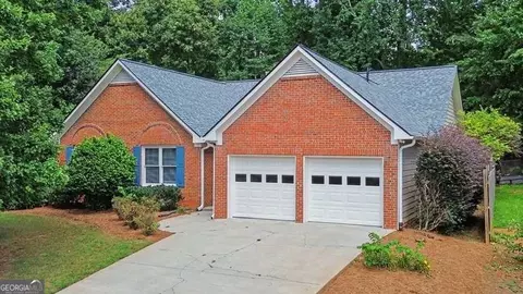 2813 Spotted Pony Trl NW, Acworth, GA 30101