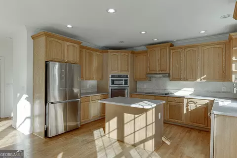 Kitchen - 2747 Pathview Dr, Dacula, GA 30019 photo 3 of 8