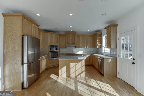Kitchen - 2747 Pathview Dr, Dacula, GA 30019 photo 2 of 8