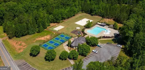 207 Forest Pointe Dr, Forsyth, GA 31029 photo 5