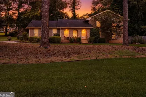 528 Old Tucker Rd, Stone Mountain, GA 30087