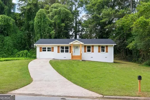 353 Roxbury Dr, Riverdale, GA 30274
