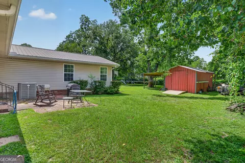 Exterior - 408 Mcgregor St, Blackshear, GA 31516 photo 4 of 6