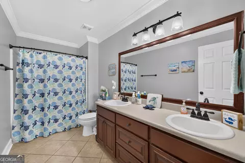 Bath - 408 Mcgregor St, Blackshear, GA 31516 photo 2 of 2