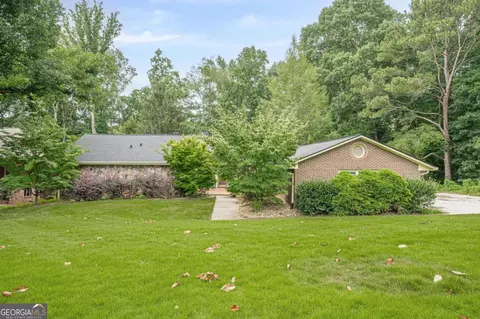 115 Farmstead Ln, Roswell, GA 30075