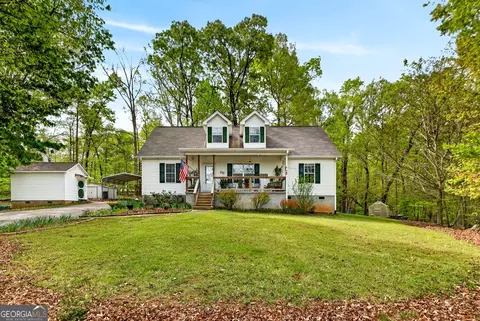 55 Edgewater Dr, Griffin, GA 30223