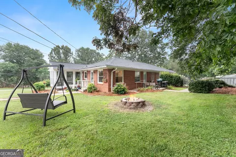 Exterior - 5907 Main St, Lula, GA 30554 photo 4 of 15