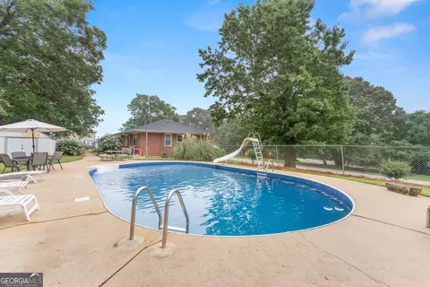 Exterior - 5907 Main St, Lula, GA 30554 photo 14 of 15