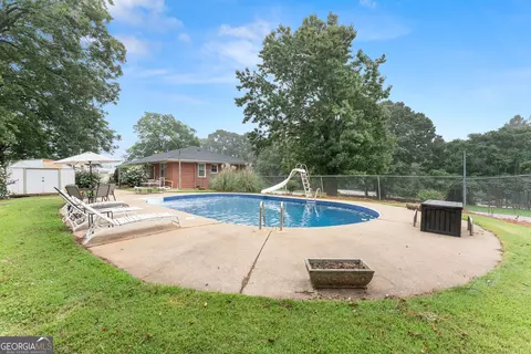 Exterior - 5907 Main St, Lula, GA 30554 photo 13 of 15