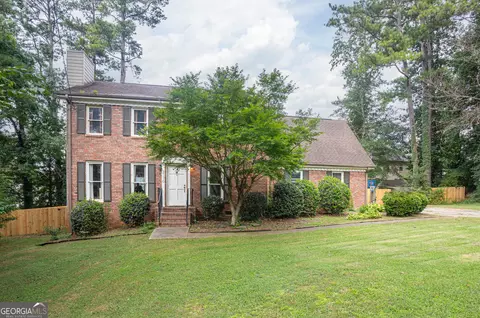 3170 Pine Cove Ct SW, Lilburn, GA 30047