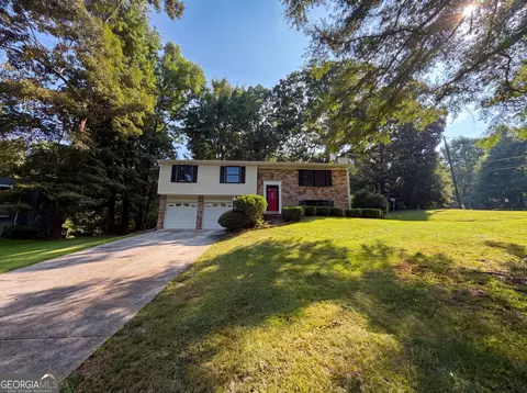 1346 Fairfield Dr SW, Lilburn, GA 30047
