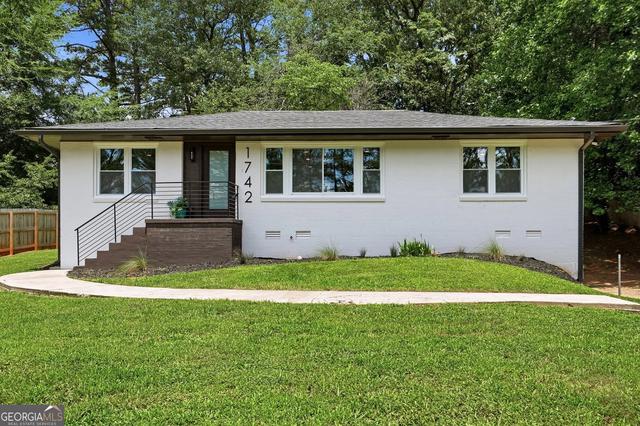 1742 Constitution Rd SE, Atlanta, GA 30316