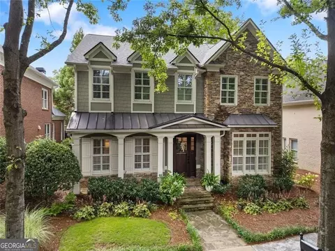 608 Concord Lake Ln SE, Smyrna, GA 30082