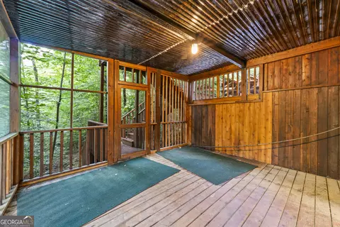 Exterior - 3014 Prather Bridge Rd, Toccoa, GA 30577 photo 8 of 15
