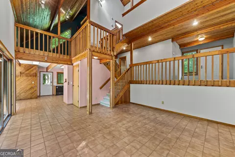 Living - 3014 Prather Bridge Rd, Toccoa, GA 30577 photo 3 of 17