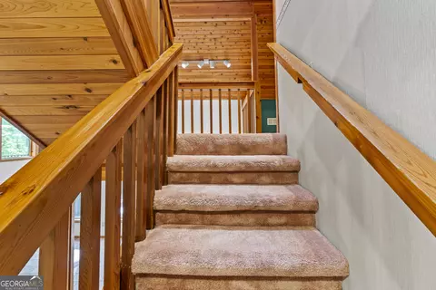 Entry Way - 3014 Prather Bridge Rd, Toccoa, GA 30577 photo 5 of 9