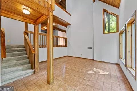 Living - 3014 Prather Bridge Rd, Toccoa, GA 30577 photo 1 of 17