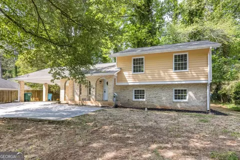 383 Ben Ave SW, Lilburn, GA 30047
