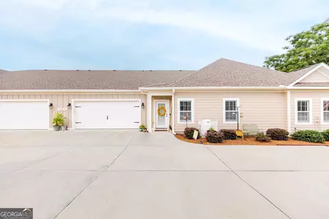 494 Nandina Ct, Warner Robins, GA 31088