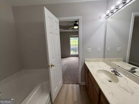449 Hampton Green Dr, Lagrange, GA 30240 photo 16