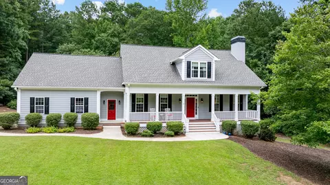 275 Inverness Shores Dr, Fayetteville, GA 30215