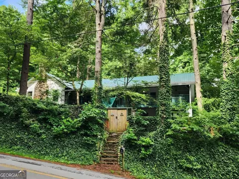 654 Low Gap Rd, Lakemont, GA 30552