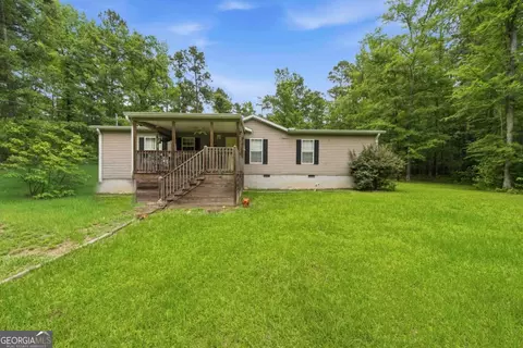 281 Possum Point Dr, Eatonton, GA 31024