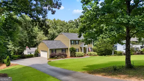 Exterior - 210 Highland Trl, Lagrange, GA 30240 photo 17 of 19