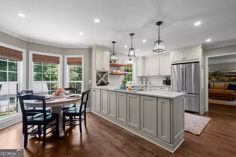 Kitchen - 210 Highland Trl, Lagrange, GA 30240 photo 6 of 7