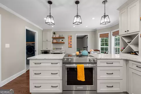 Kitchen - 210 Highland Trl, Lagrange, GA 30240 photo 3 of 7