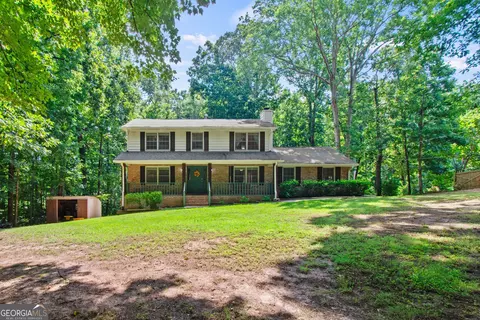 1873 Raintree Ct, Snellville, GA 30078