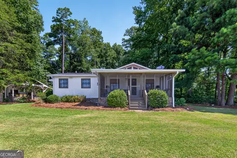 Exterior - 665 Pope Trl, Covington, GA 30014 photo 13 of 21