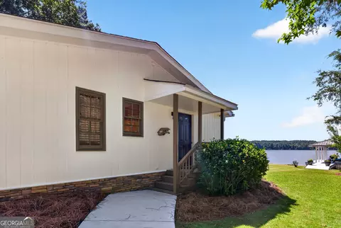 Exterior - 665 Pope Trl, Covington, GA 30014 photo 12 of 21