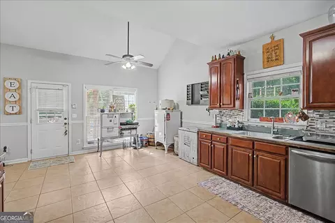 Kitchen - 75 N Raburn Rd, Bremen, GA 30110 photo 7 of 7