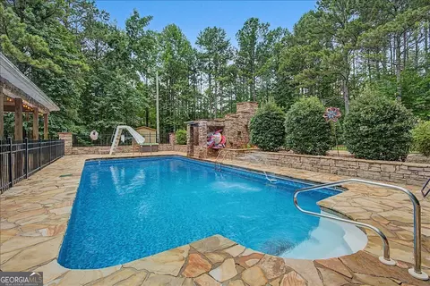 Exterior - 75 N Raburn Rd, Bremen, GA 30110 photo 12 of 28