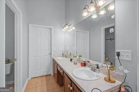 Bath - 75 N Raburn Rd, Bremen, GA 30110 photo 4 of 5