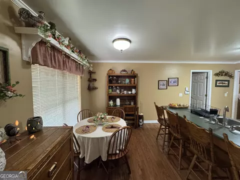 Dining - 500 Hicks Rd, Toccoa, GA 30577 photo 2 of 2