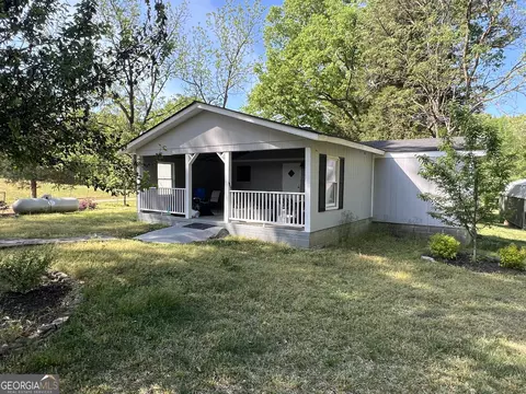 Exterior - 500 Hicks Rd, Toccoa, GA 30577 photo 5 of 11