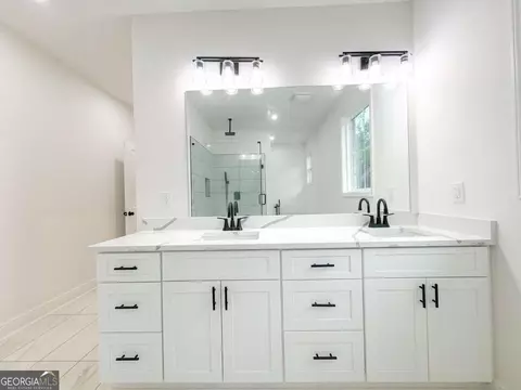 Bath - 357 Bagley Rd, Forsyth, GA 31029 photo 6 of 7