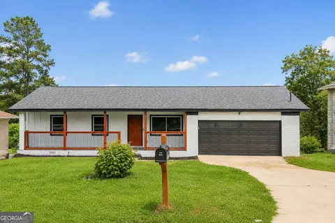 4104 Emerald Lake Dr, Decatur, GA 30035